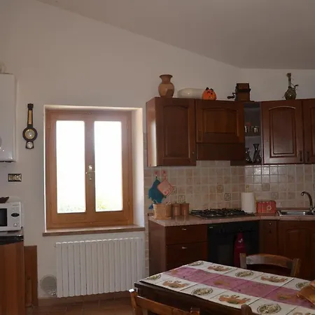 La Terrazza Del Subasio Bed & Breakfast 2*