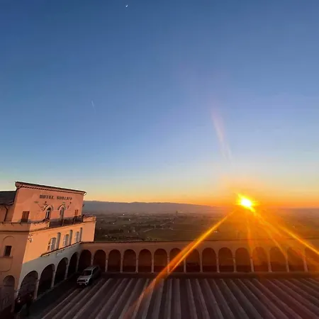 La Terrazza Del Subasio Bed & Breakfast