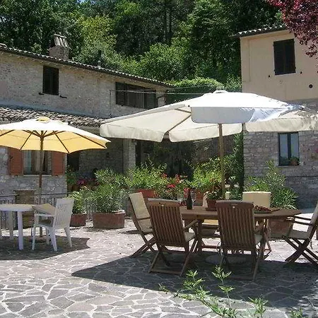 La Terrazza Del Subasio Bed & Breakfast 2*